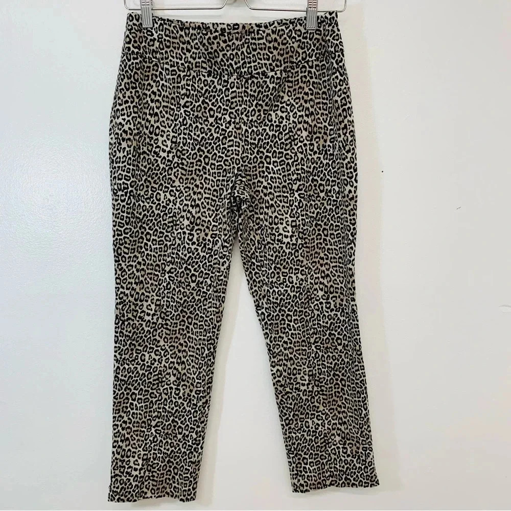 Chicos 0 Leopard Print Pants Small‎ Slimming Pull On Ankle Stretch Travel